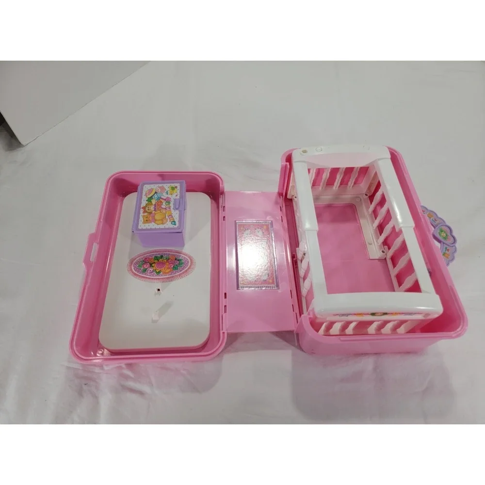 1995 Mattel Cabbage Patch Kids LOVE N GO Baby‎ Nursery Carry Case Play Set Pink